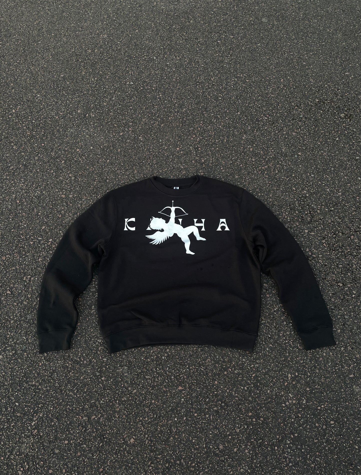 KAUHA Musta