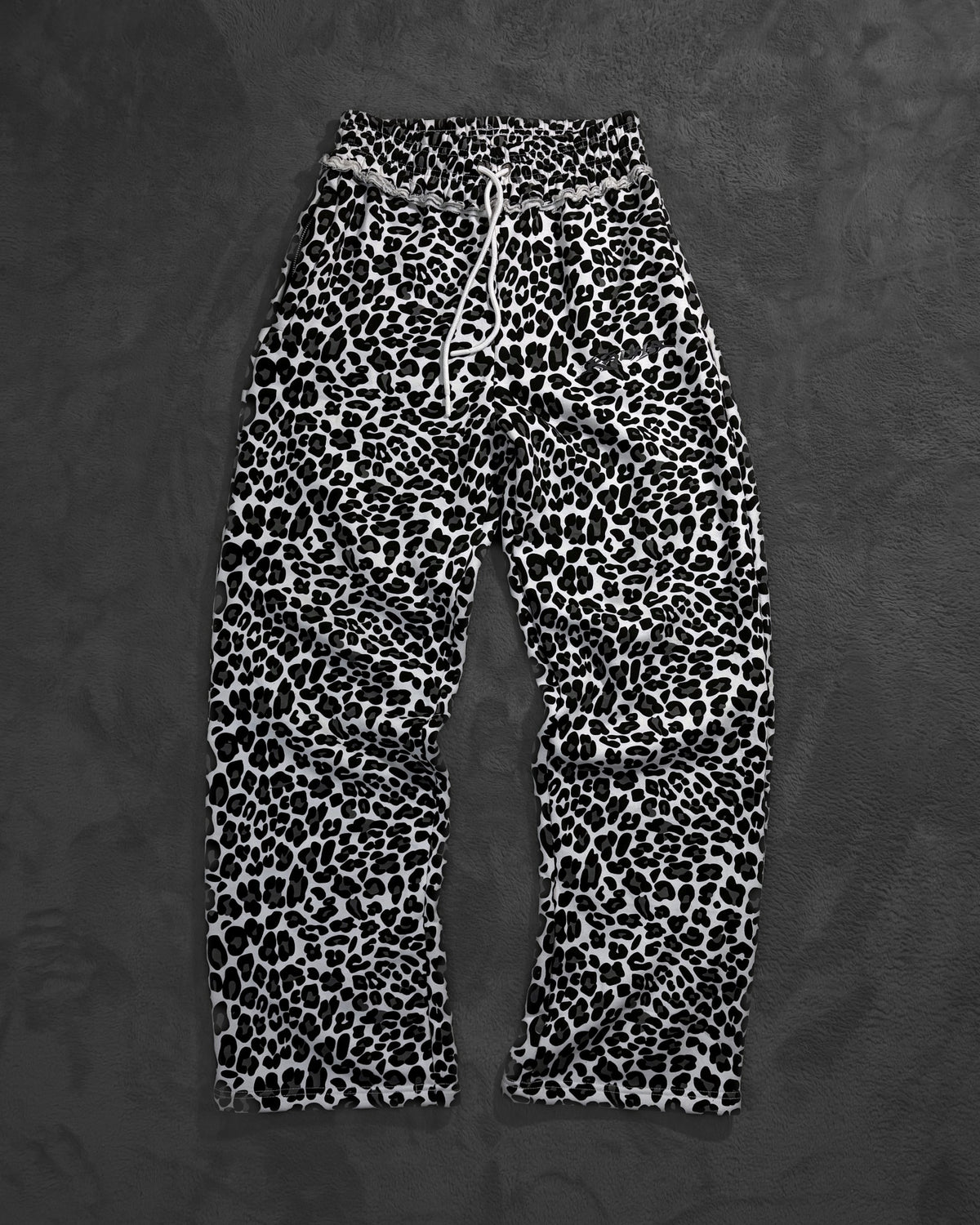 KAUHA Leopard Tracksuit – White
