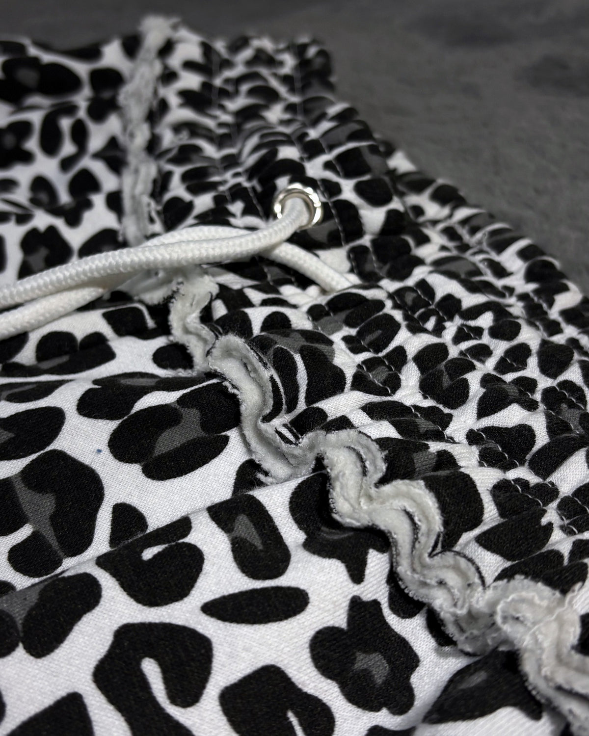 KAUHA Leopard Tracksuit – White